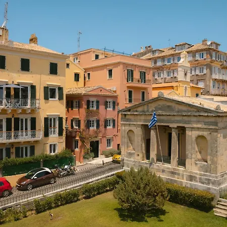 L Square, Luxurious Landmark Apartman *