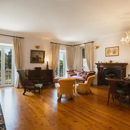 L Square, Luxurious Landmark Apartament Corfu (city)